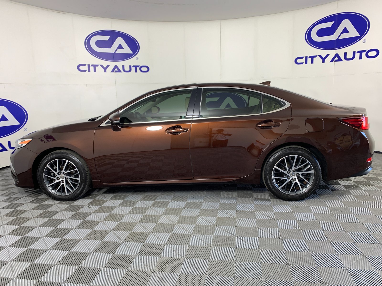 Used 2018 Lexus ES 350 w/ Accessory Package 2 FWD image 5