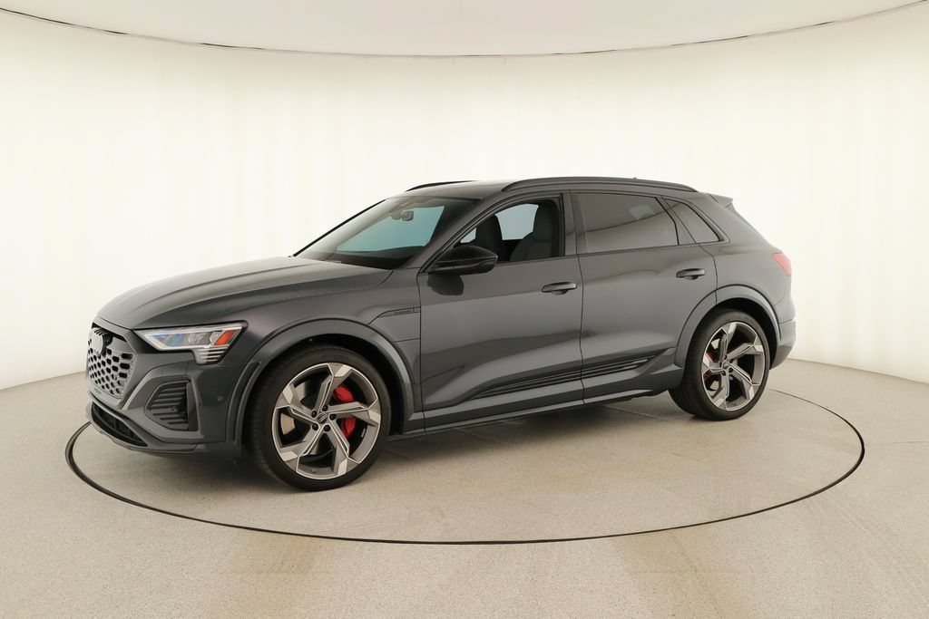 Certified 2024 Audi SQ8 e-tron Premium Plus w/ Black Optic Package AWD/4WD image 13