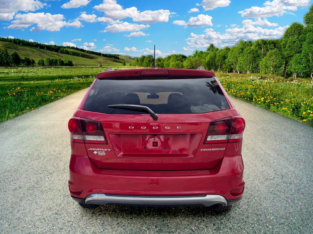 Used 2020 Dodge Journey Crossroad FWD image 5