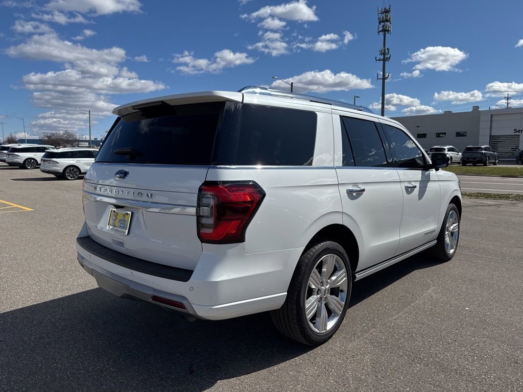Used 2023 Ford Expedition Platinum image 5