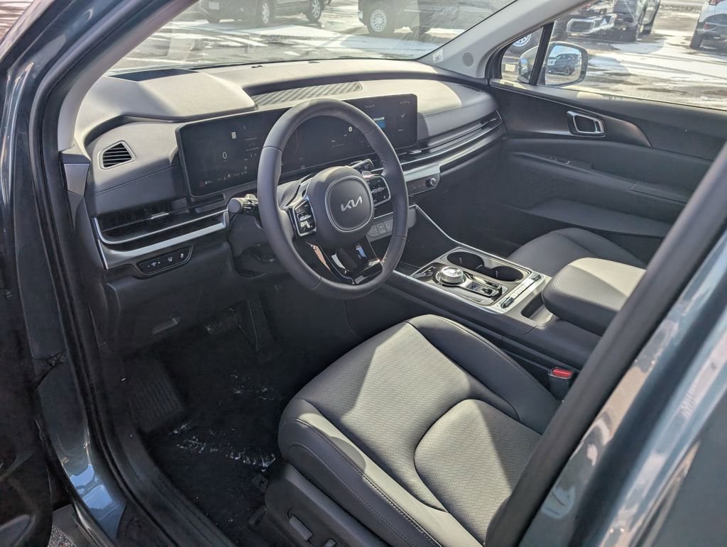 New 2025 Kia Carnival SX Prestige image 12