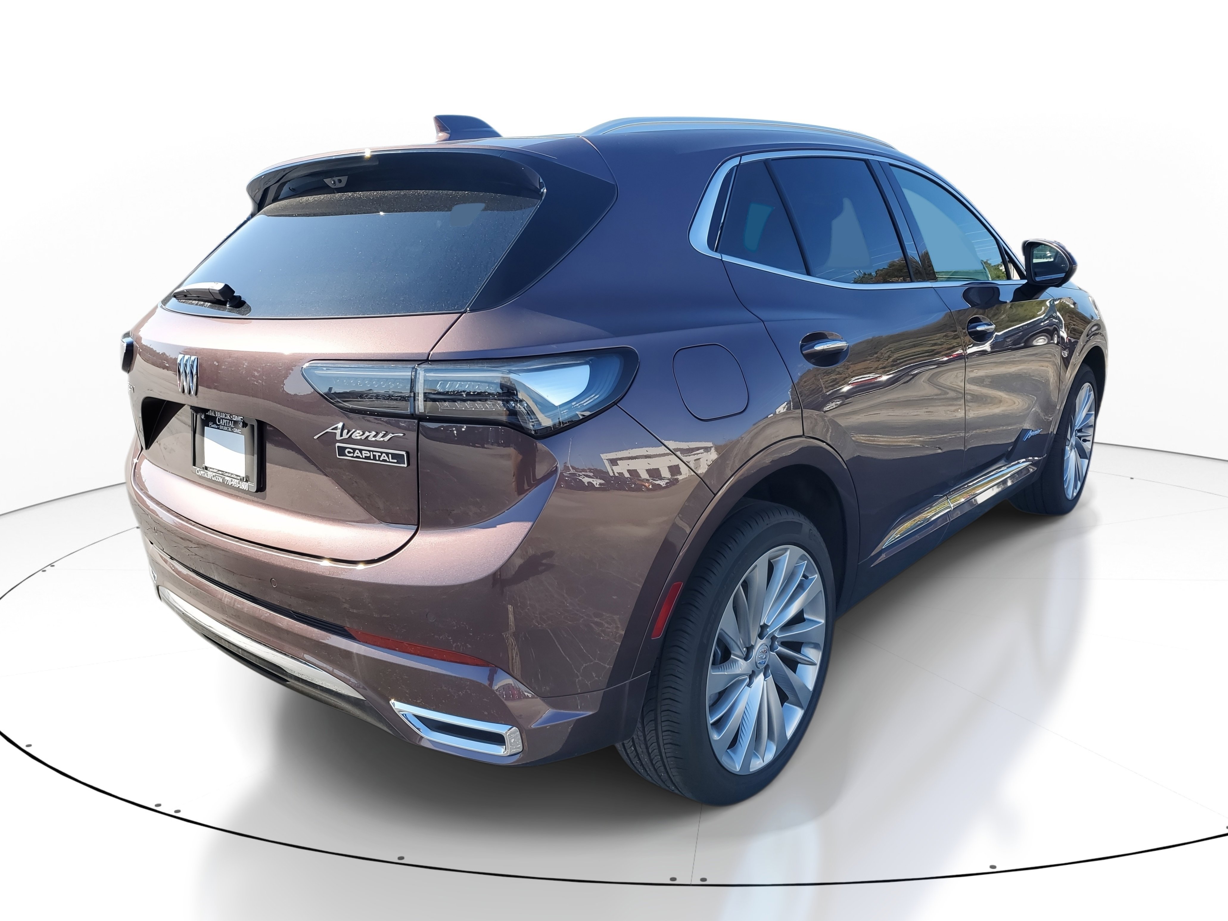 New 2025 Buick Envision Avenir image 3