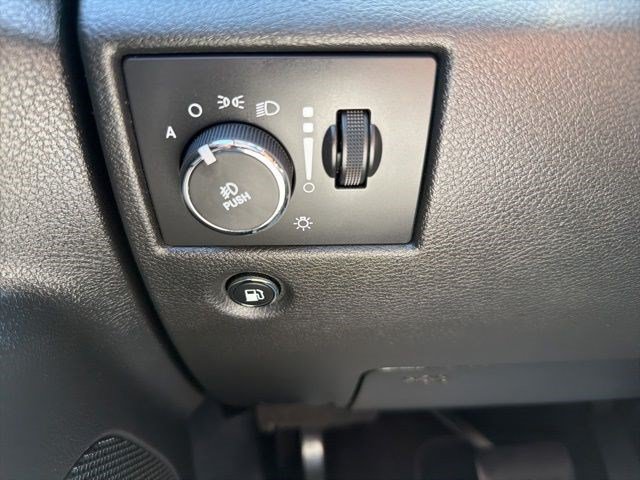 Used 2014 Jeep Grand Cherokee Limited AWD/4WD image 29