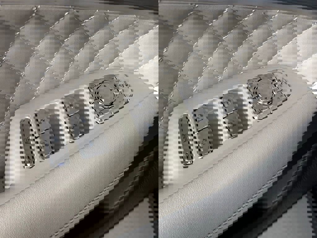 Used 2023 Genesis G70 3.3T w/ Sport Prestige Package image 13