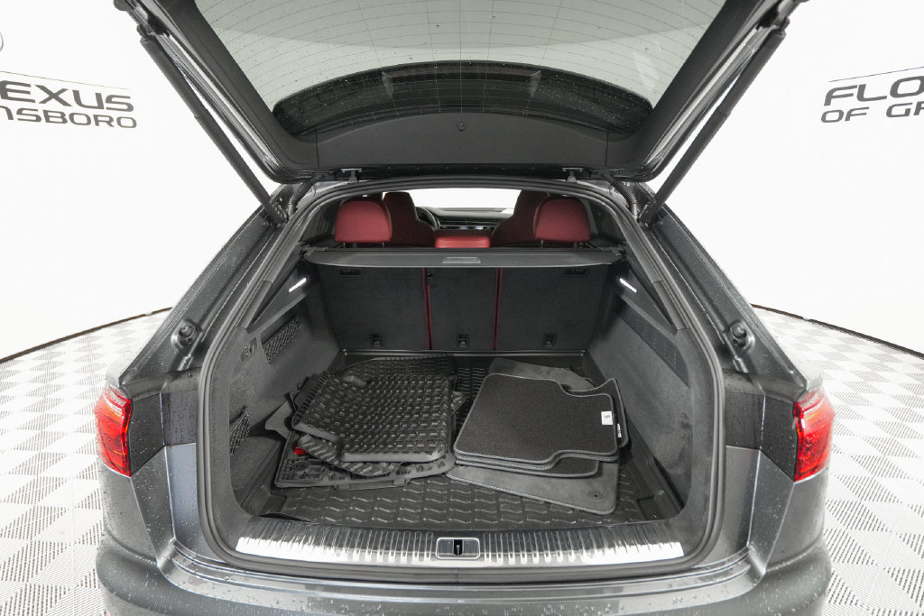 Used 2024 Audi SQ8 Prestige AWD/4WD image 23
