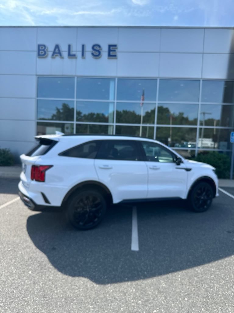Used 2023 Kia Sorento SX AWD/4WD image 4