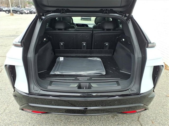 New 2026 Cadillac Lyriq Sport image 4