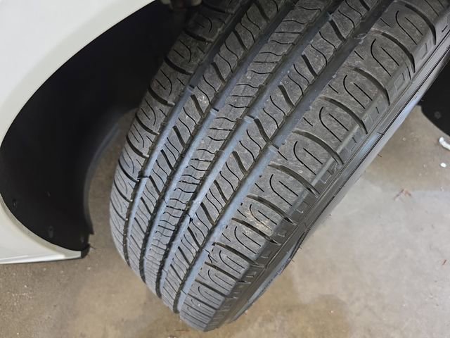 Certified 2022 Cadillac XT6 Luxury w/ LPO, Floor Liner Package AWD/4WD image 34