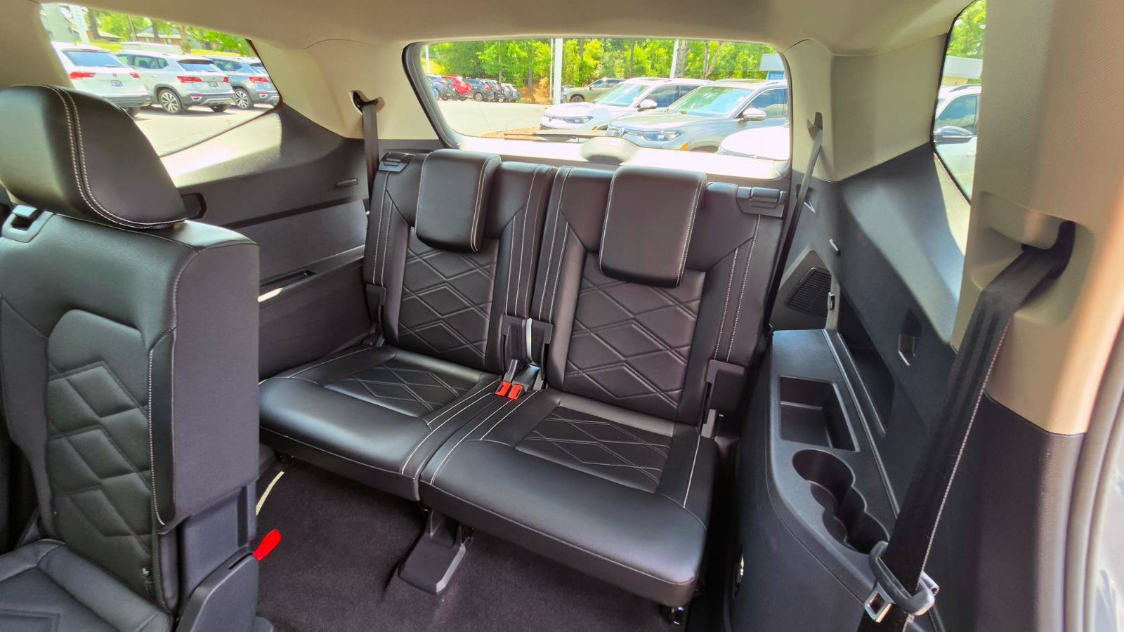 Used 2024 Volkswagen Atlas SE FWD image 48