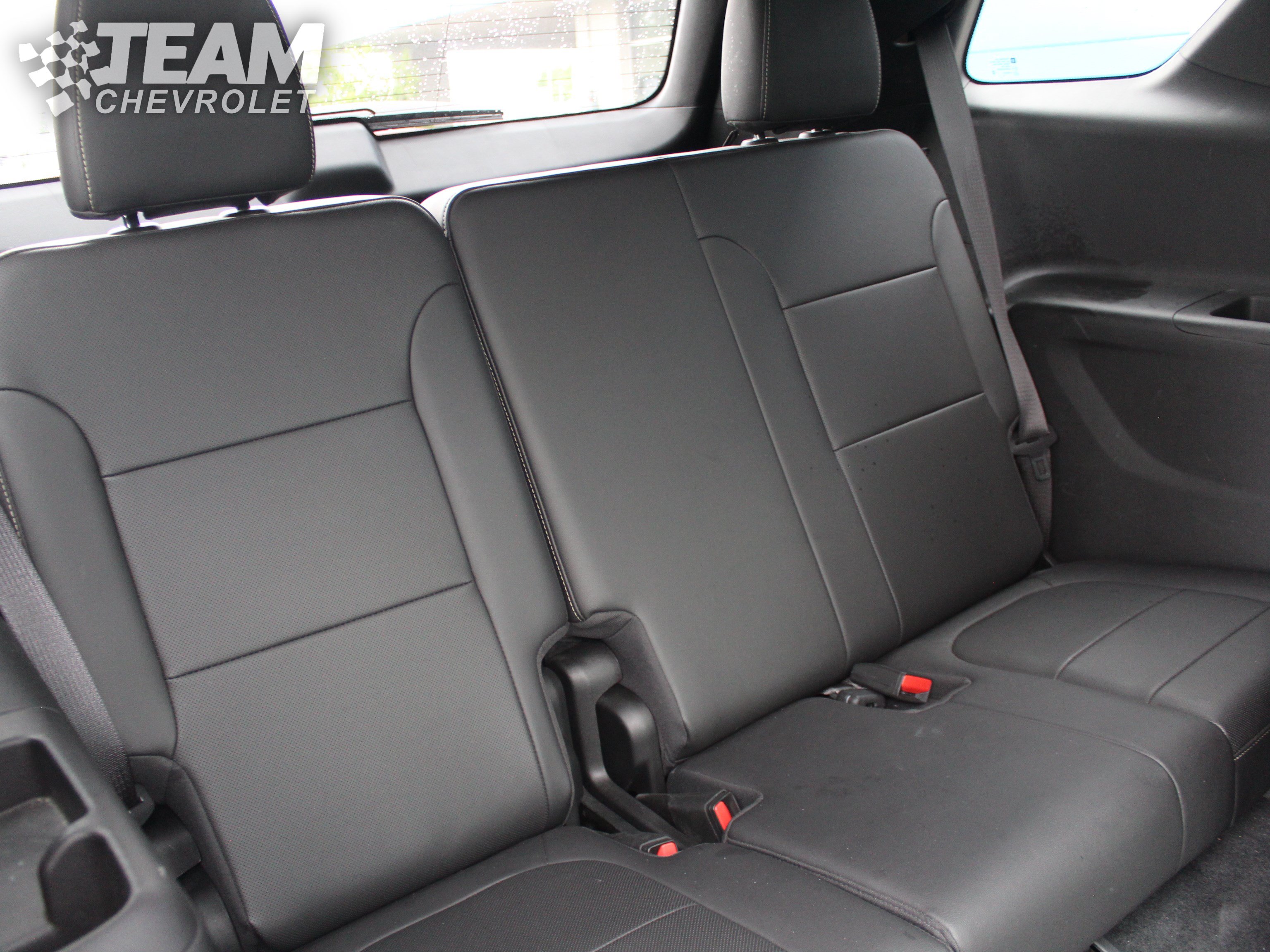 Used 2022 Chevrolet Traverse Premier w/ Redline Edition AWD/4WD image 30