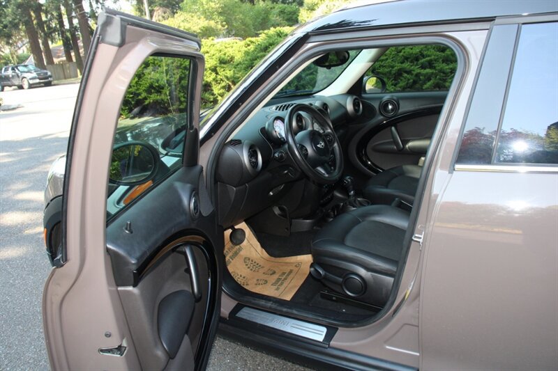 Used 2011 MINI Cooper Countryman FWD image 5