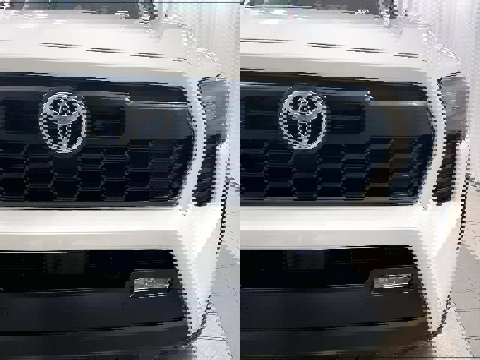 Used 2024 Toyota Tacoma TRD Off-Road w/ TRD Off Road Upgrade Package image 33