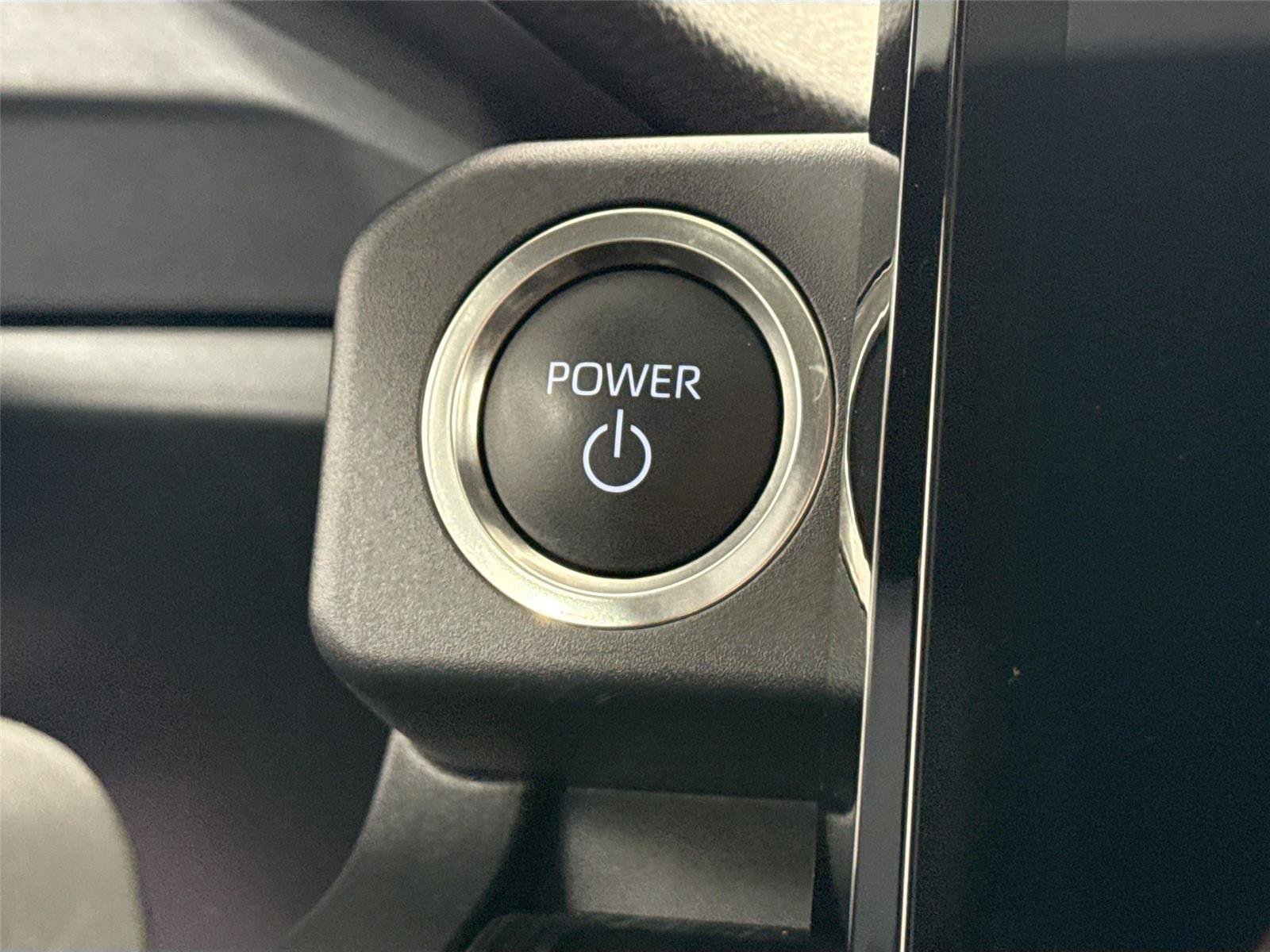 Certified 2025 Toyota 4Runner Platinum AWD/4WD image 21