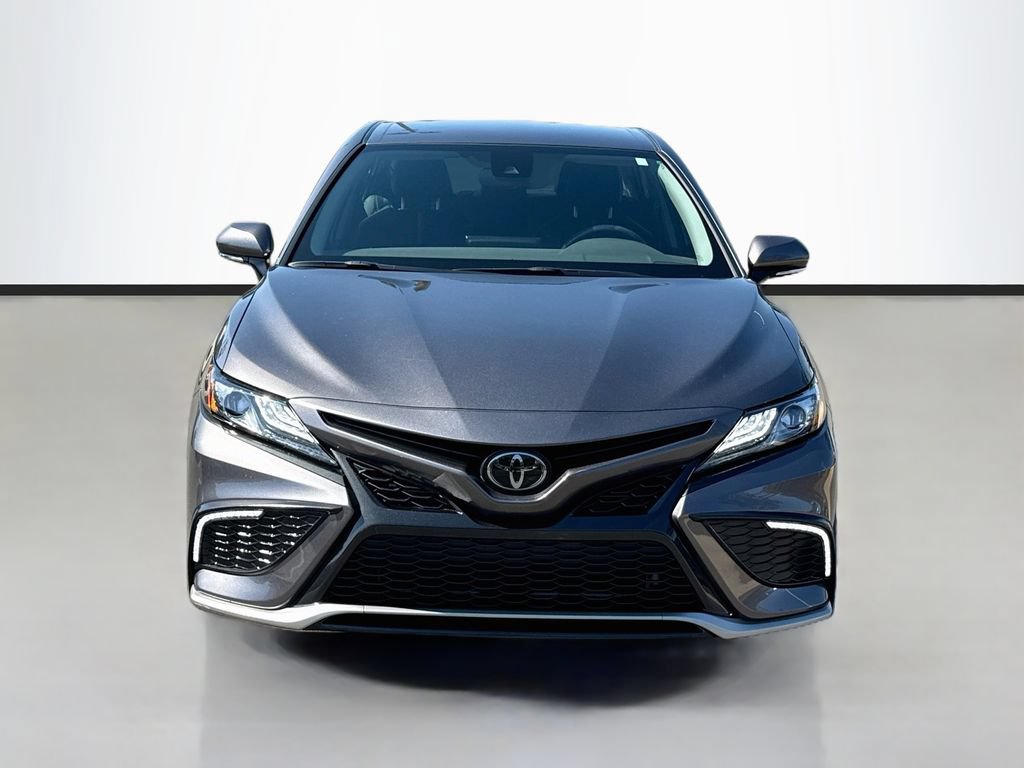 Used 2024 Toyota Camry XSE FWD image 2