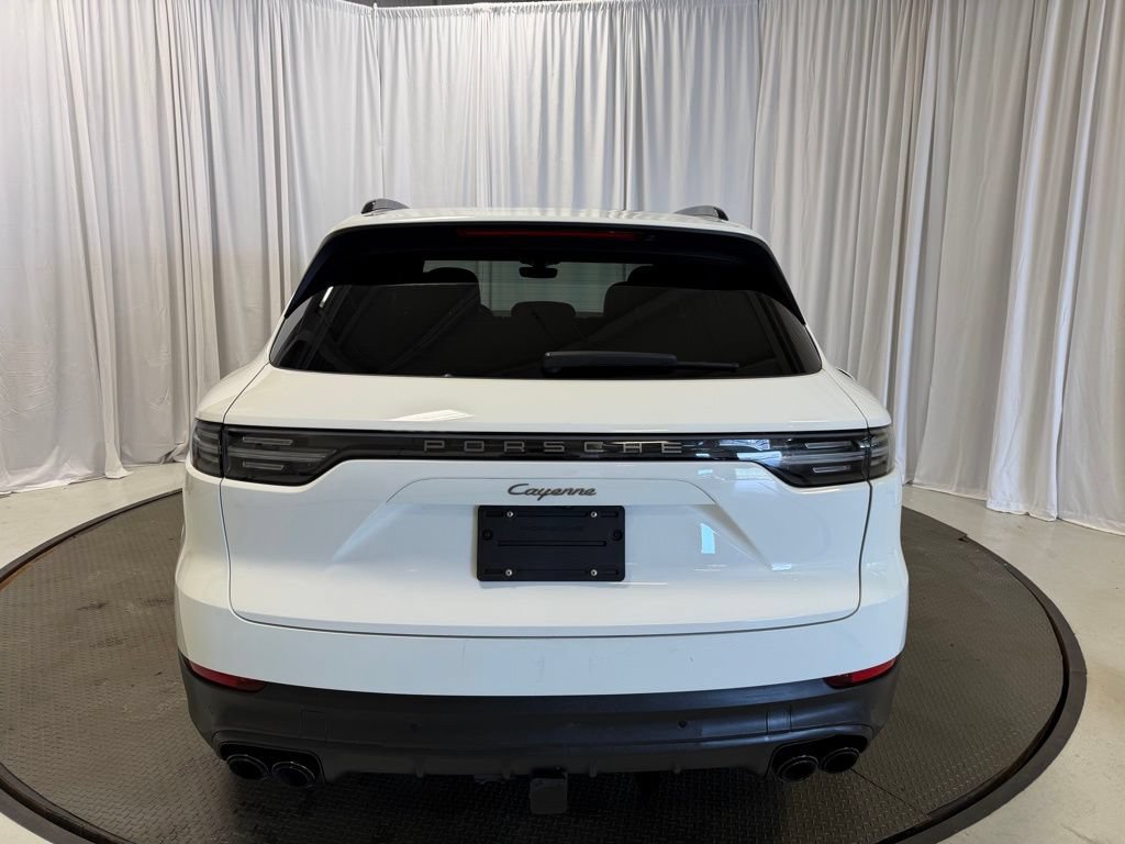 Certified 2023 Porsche Cayenne Platinum Edition AWD/4WD image 29