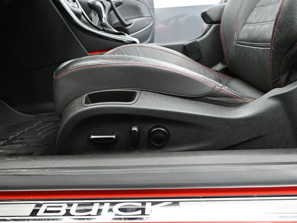 Used 2019 Buick Cascada Sport Touring w/ Dark Effects Package image 22