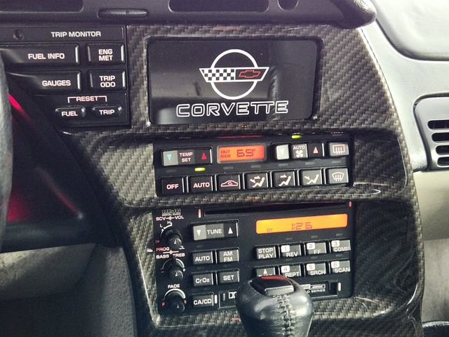 Used 1996 Chevrolet Corvette Coupe image 15