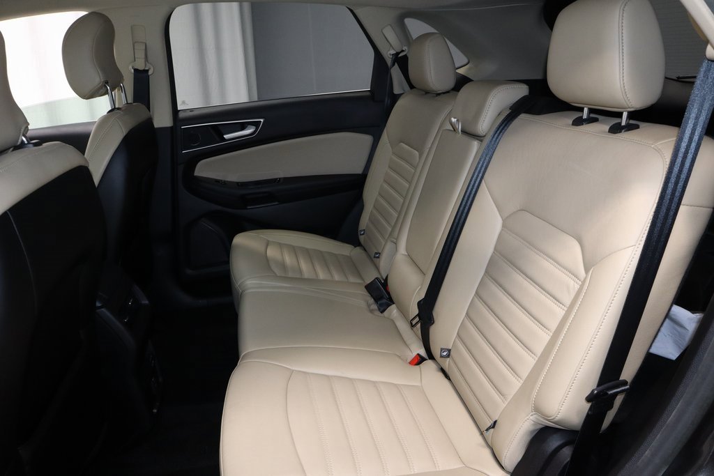 Used 2015 Ford Edge SEL w/ Equipment Group 201A image 24
