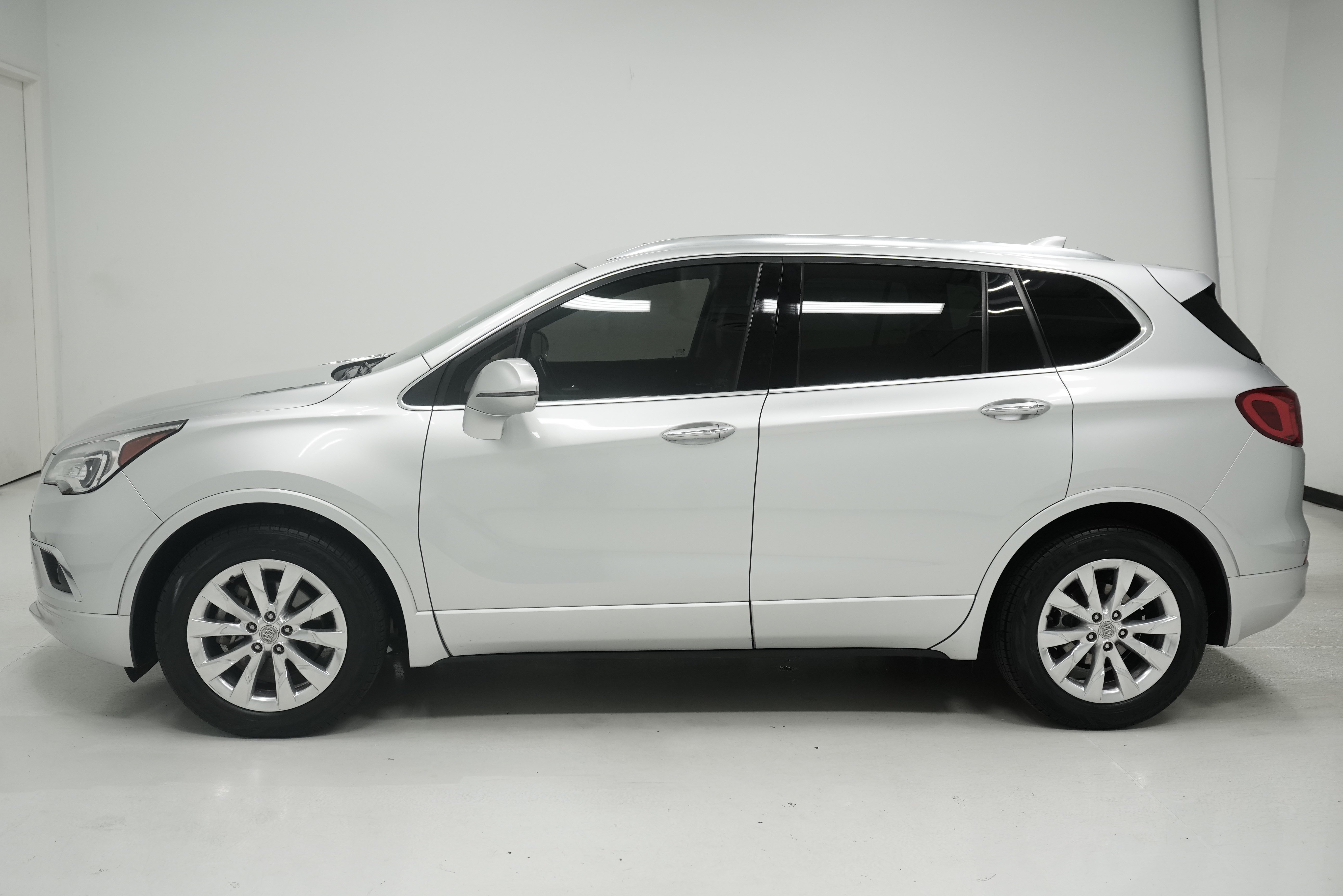 Used 2017 Buick Envision Essence FWD image 7