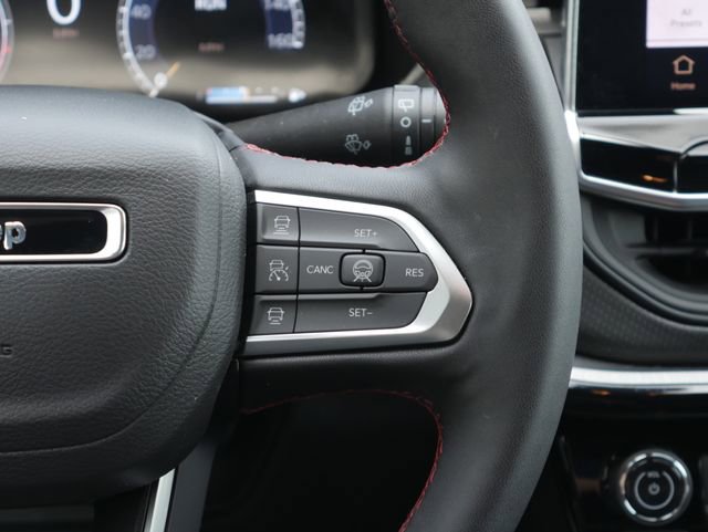 Used 2024 Jeep Compass Trailhawk w/ Trailhawk Elite Group AWD/4WD image 17