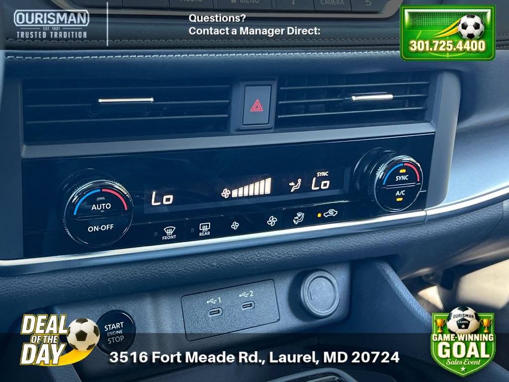Used 2024 Nissan Rogue SV FWD image 14
