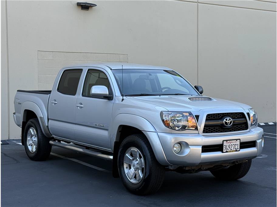 Used 2011 Toyota Tacoma PreRunner w/ TRD Sport Pkg w/JBL Audio