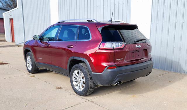 Used 2019 Jeep Cherokee Latitude w/ Cold Weather Group image 11