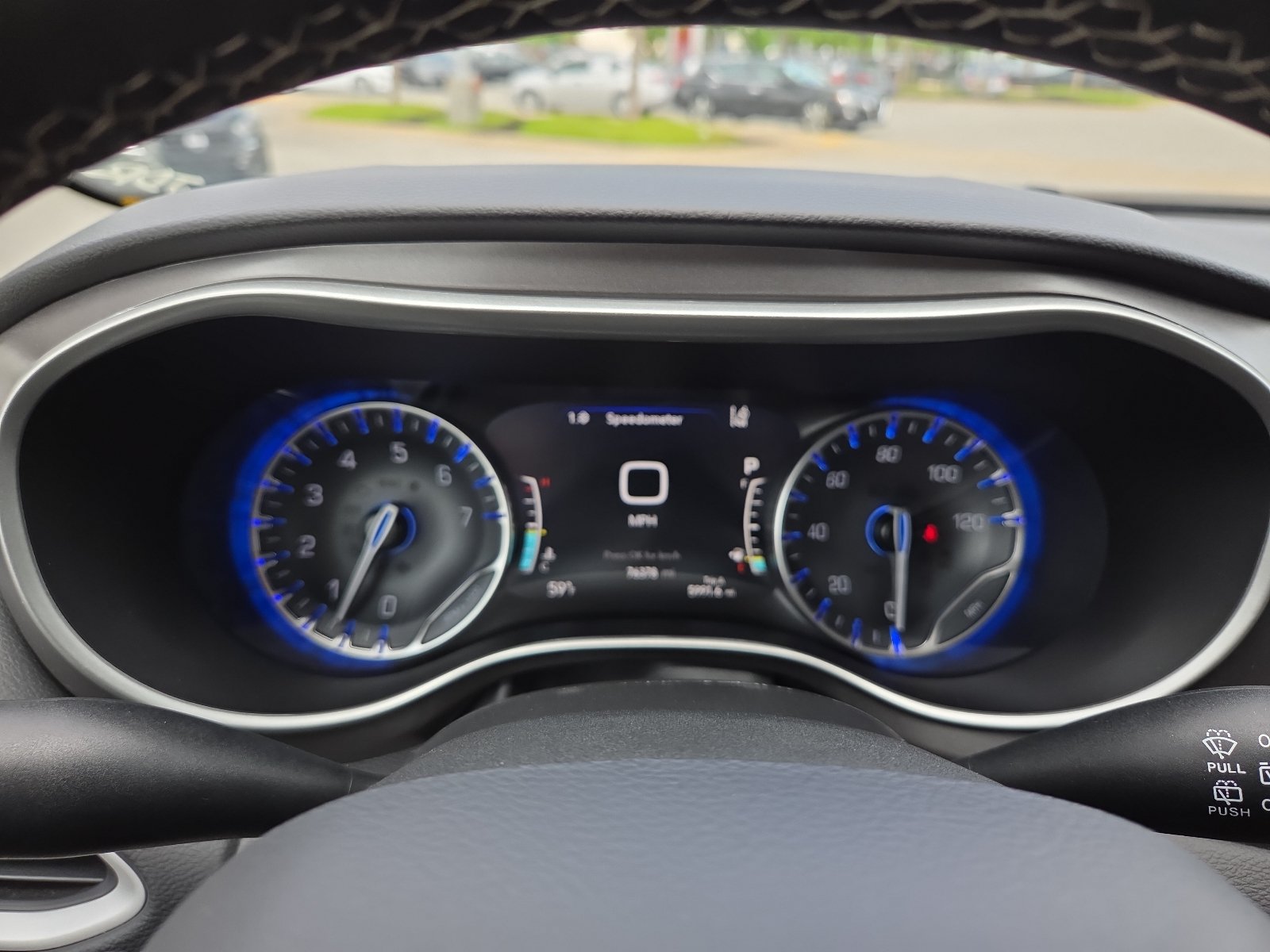 Used 2023 Chrysler Pacifica Touring-L FWD image 23
