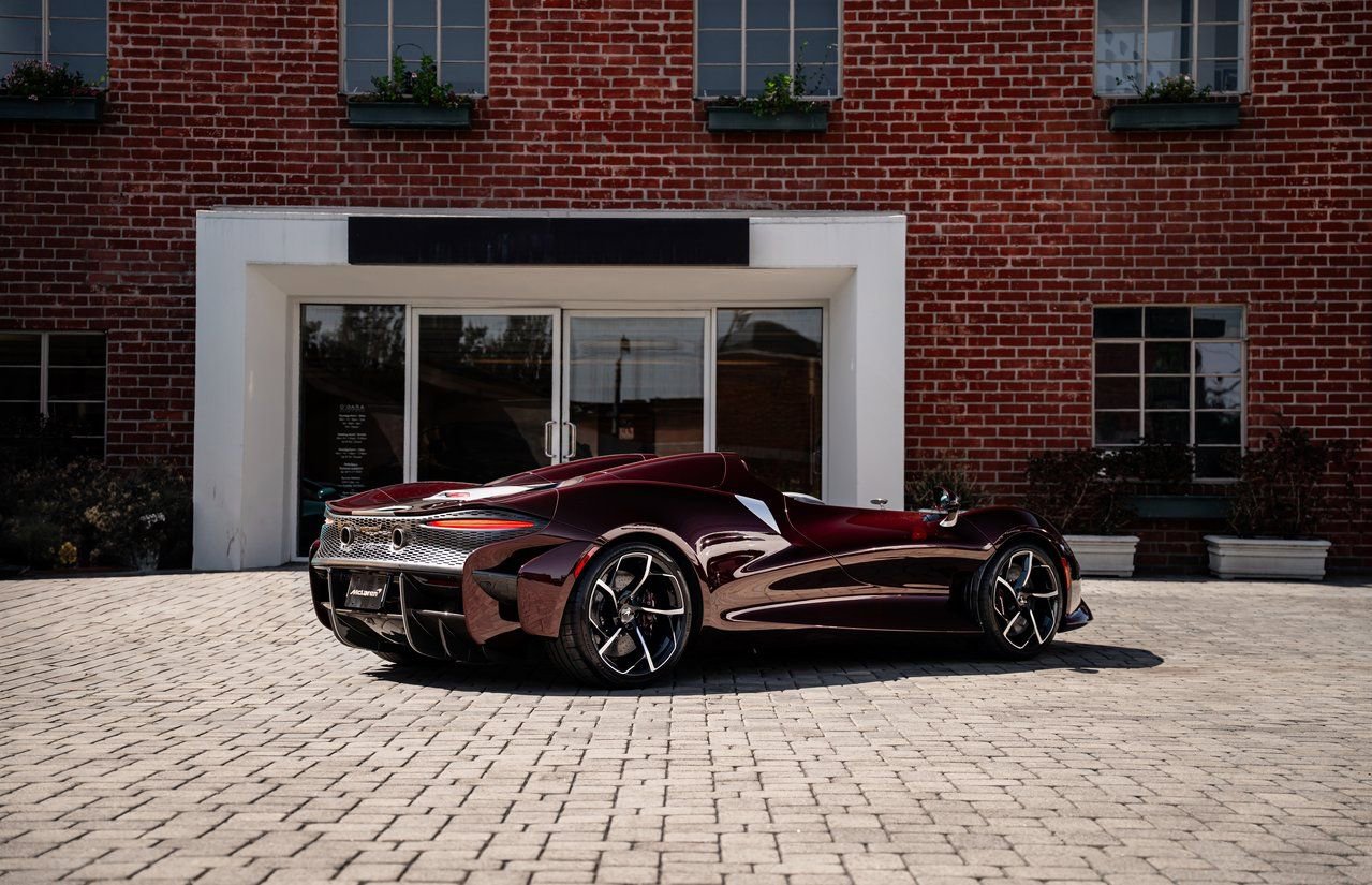 Used 2021 McLaren Elva RWD image 4