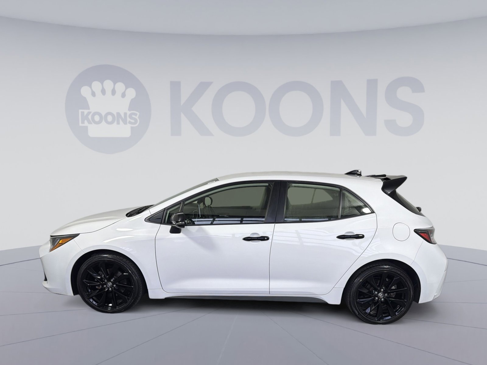 Used 2022 Toyota Corolla SE image 2