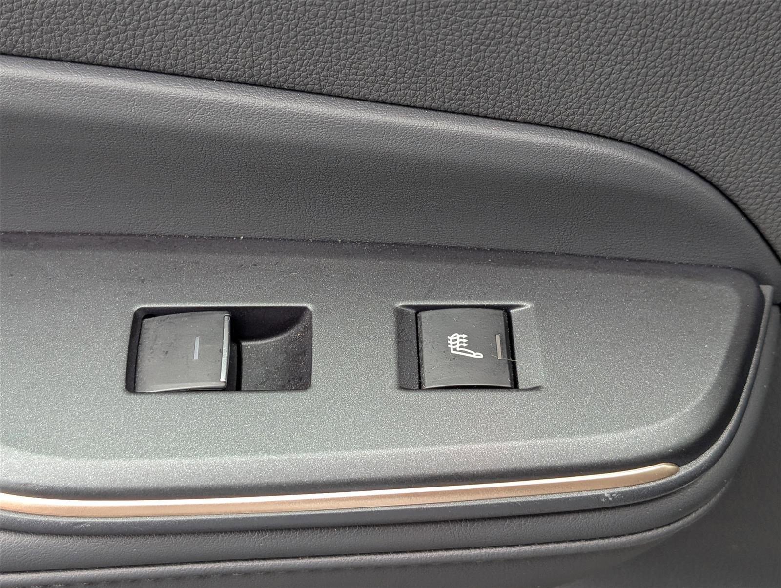 Used 2023 Toyota Crown Platinum image 15