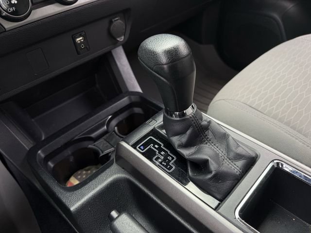 Used 2017 Toyota Tacoma SR5 RWD image 21