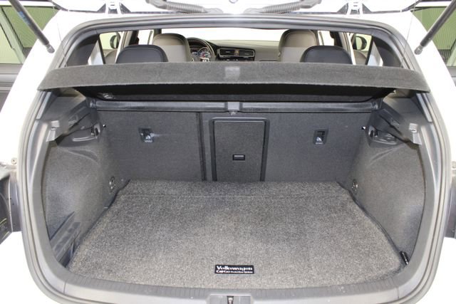 Used 2021 Volkswagen GTI SE image 19