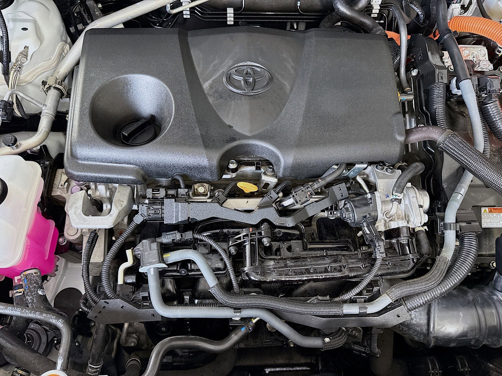 Used 2023 Toyota RAV4 XLE w/ XLE Grade Weather Package image 39