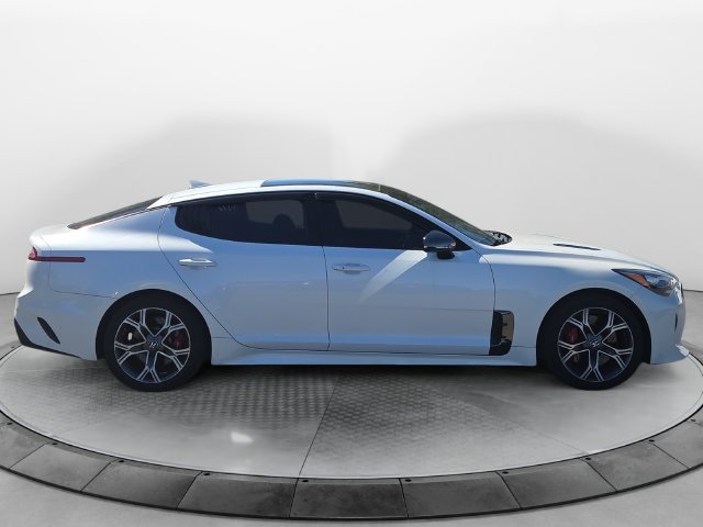 Used 2018 Kia Stinger GT1 AWD/4WD image 6