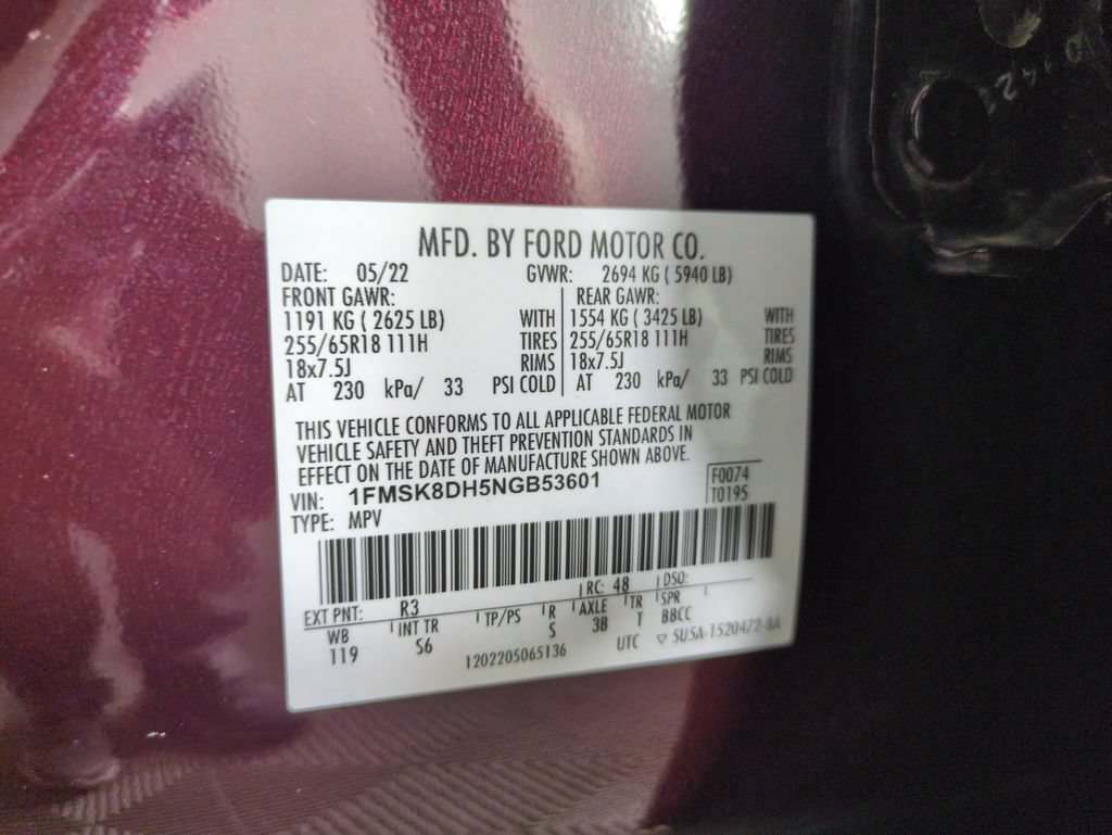 Used 2022 Ford Explorer XLT w/ Equipment Group 202A AWD/4WD image 28