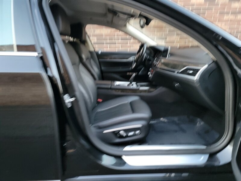 Used 2017 BMW 750Li xDrive AWD/4WD image 16