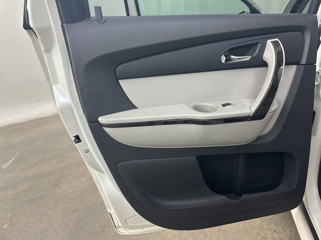 Used 2012 GMC Acadia Denali image 31