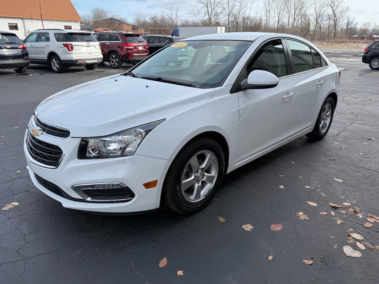Used 2016 Chevrolet Cruze LT image 3