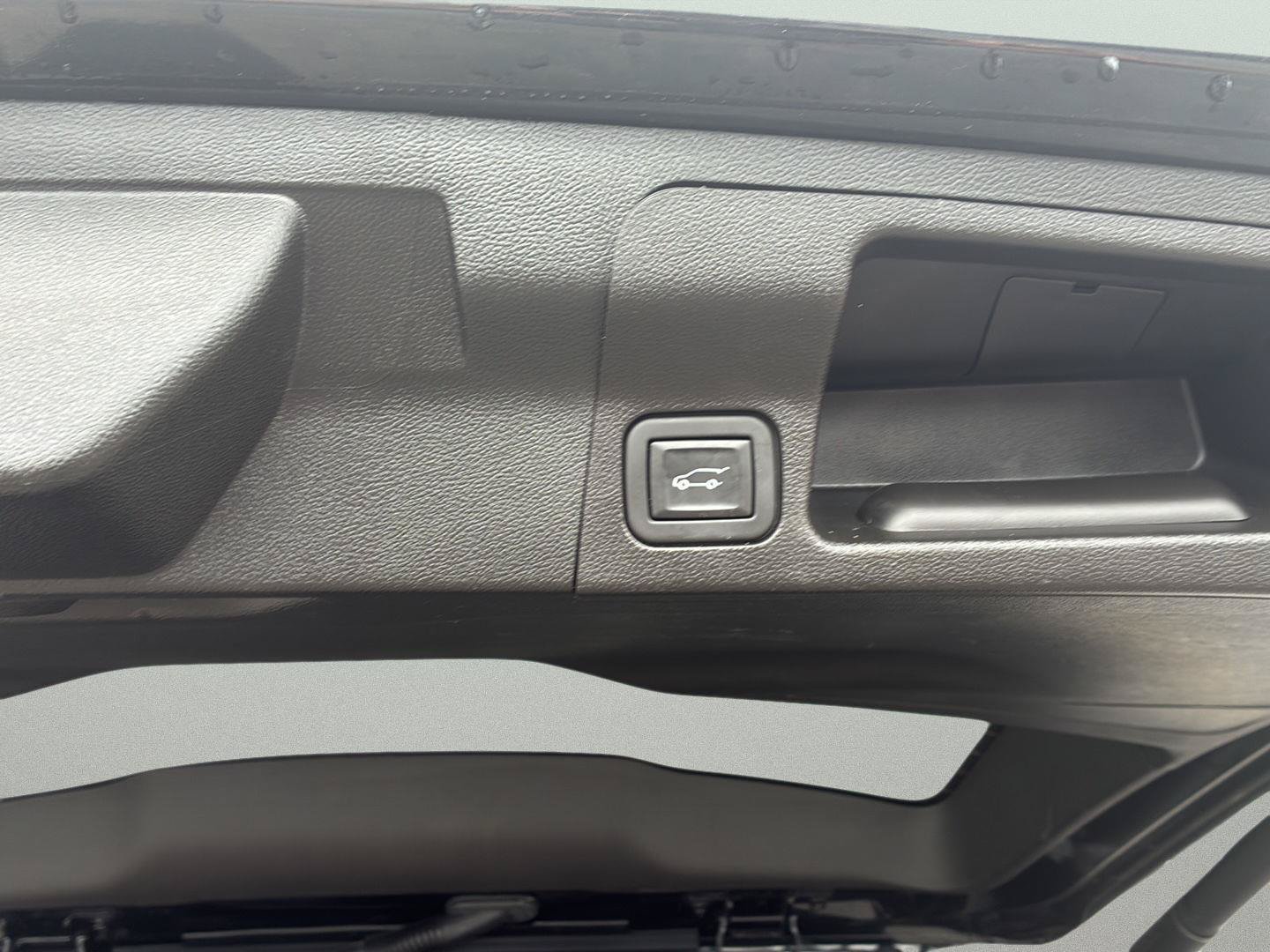 Used 2023 GMC Acadia SLT AWD/4WD image 20