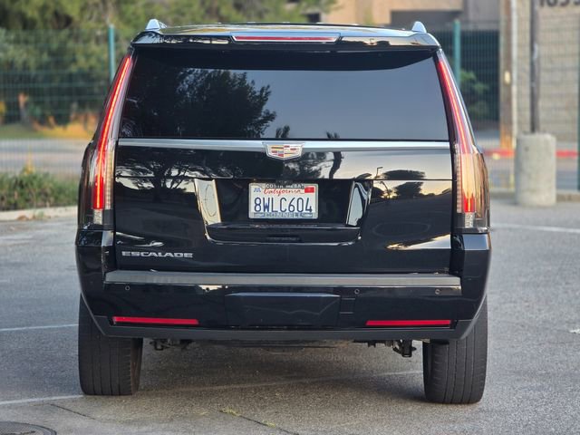 Used 2018 Cadillac Escalade ESV Luxury RWD image 16