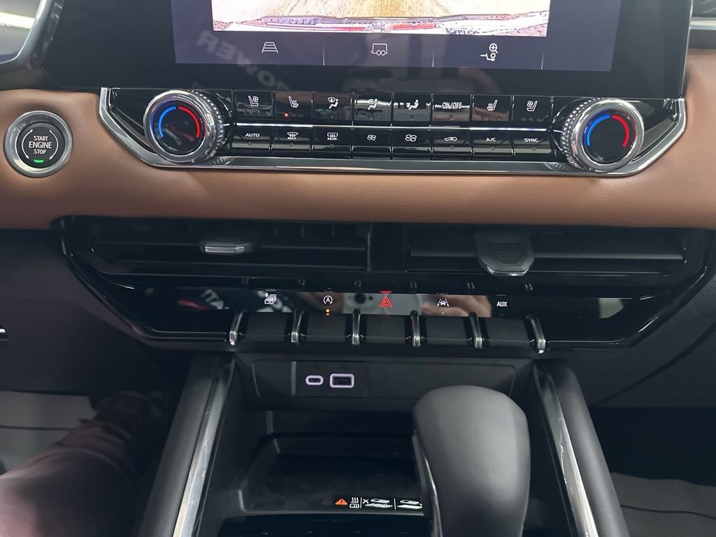 New 2026 GMC Canyon AT4 w/ AT4 Premium Package AWD/4WD image 43