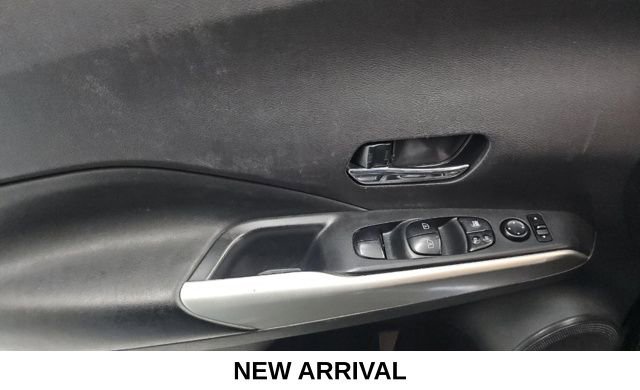 Used 2020 Nissan Kicks SR w/ SR Premium Package FWD image 9