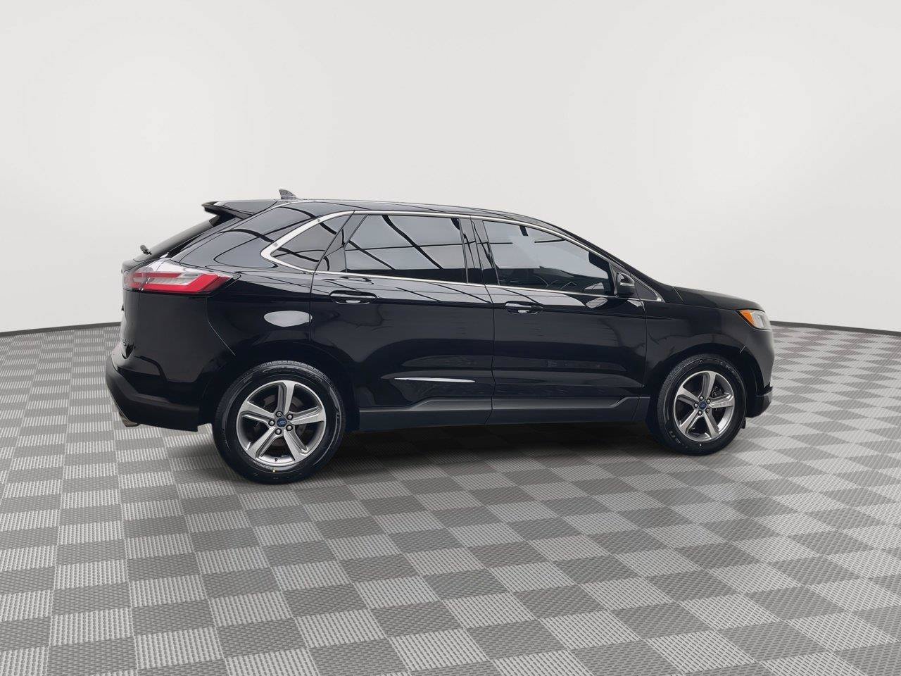 Certified 2020 Ford Edge SEL w/ Convenience Package AWD/4WD image 43