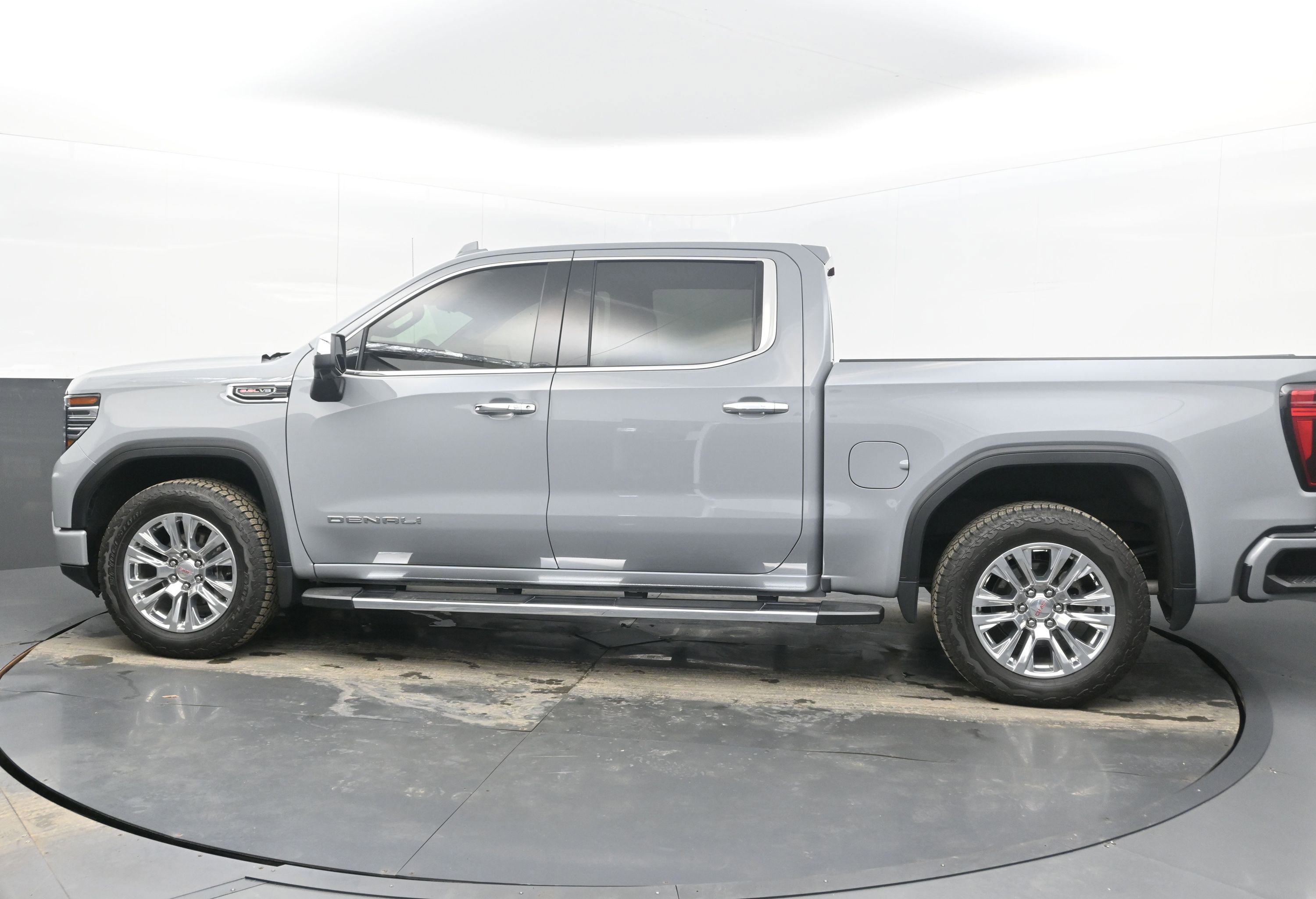 Certified 2025 GMC Sierra 1500 Denali w/ Technology Package image 7
