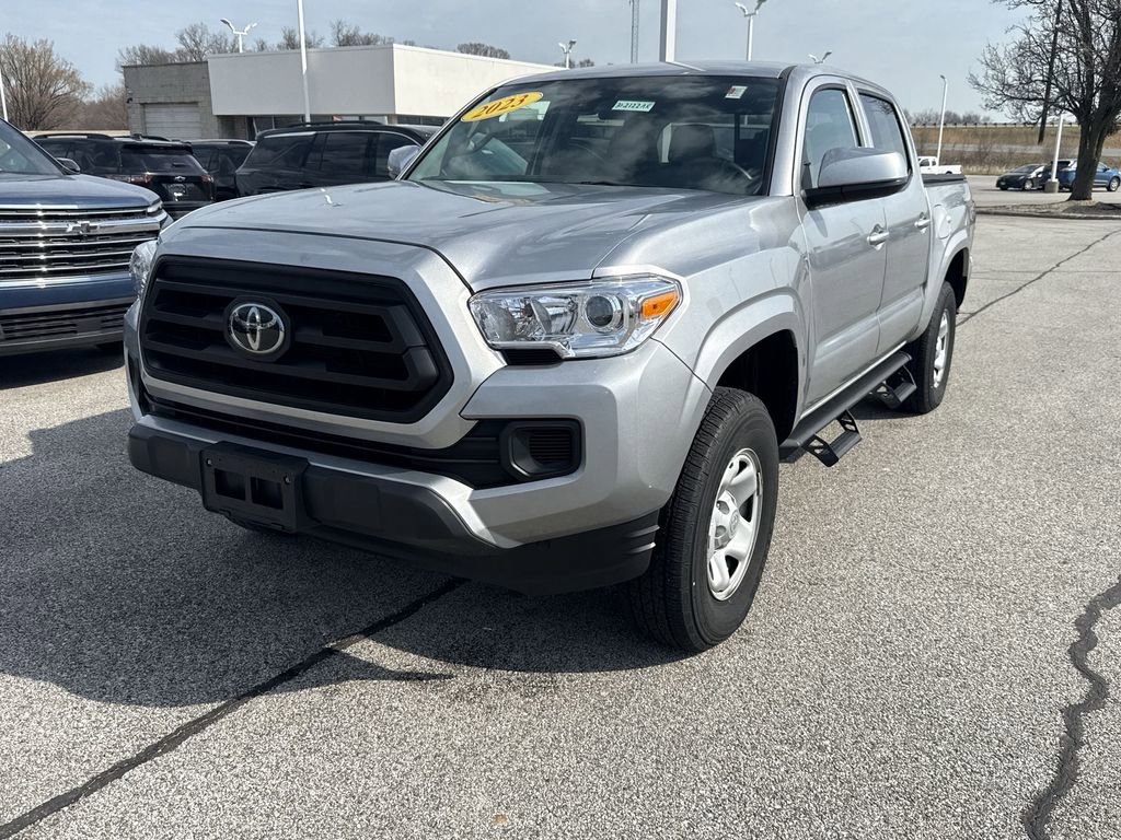 Used 2023 Toyota Tacoma SR image 4
