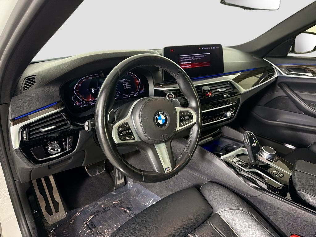 Used 2021 BMW 540i w/ M Sport Package RWD image 9
