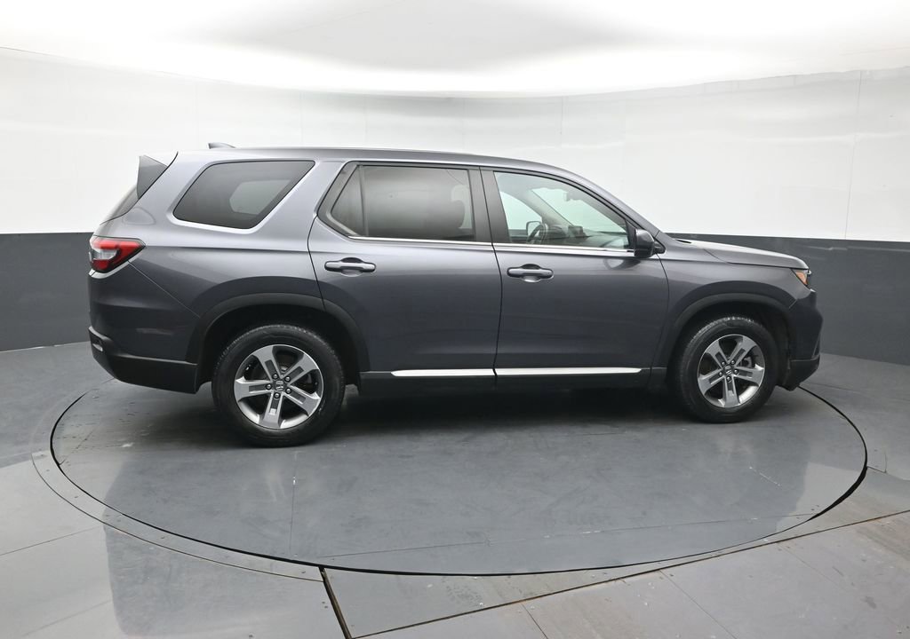 Used 2023 Honda Pilot EX-L image 7