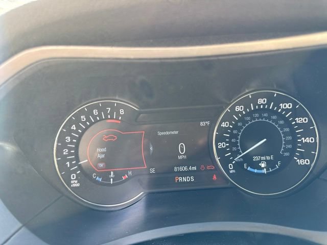 Used 2020 Lincoln MKZ w/ Convenience Package FWD image 12