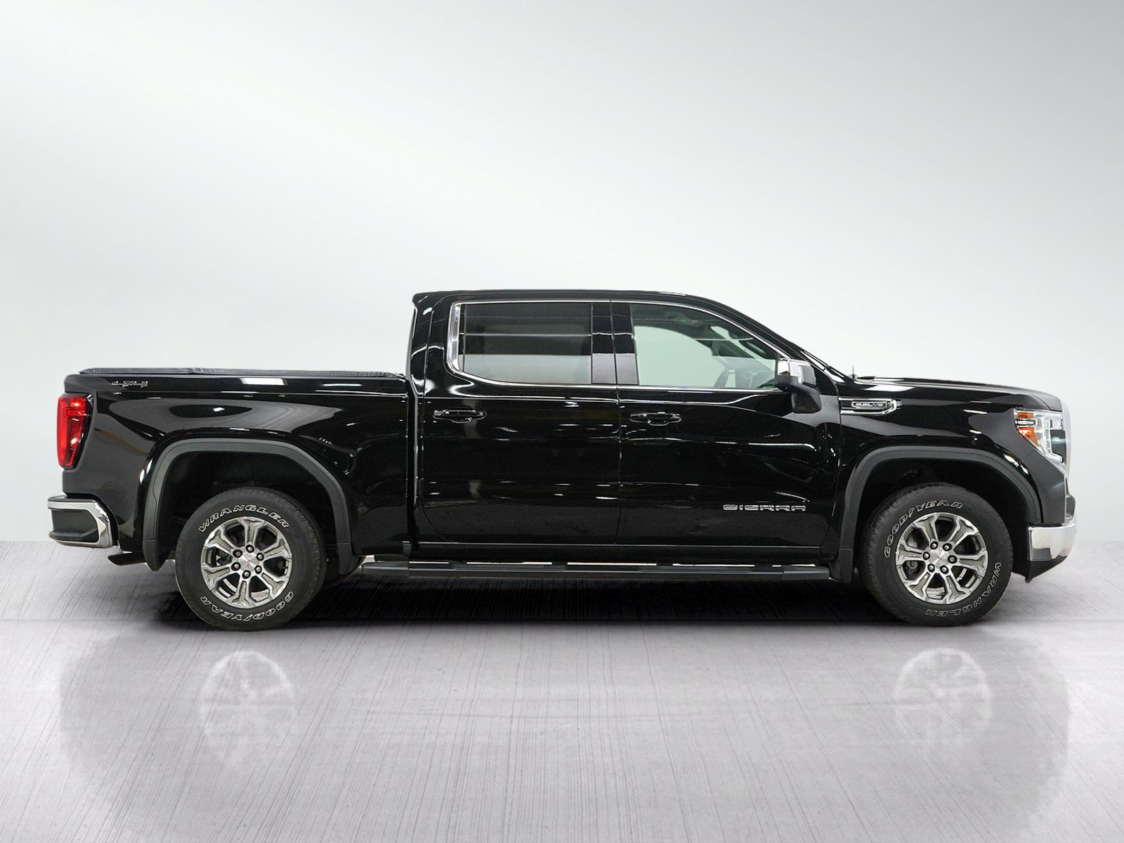 Used 2019 GMC Sierra 1500 SLE w/ SLE Value Package AWD/4WD image 6